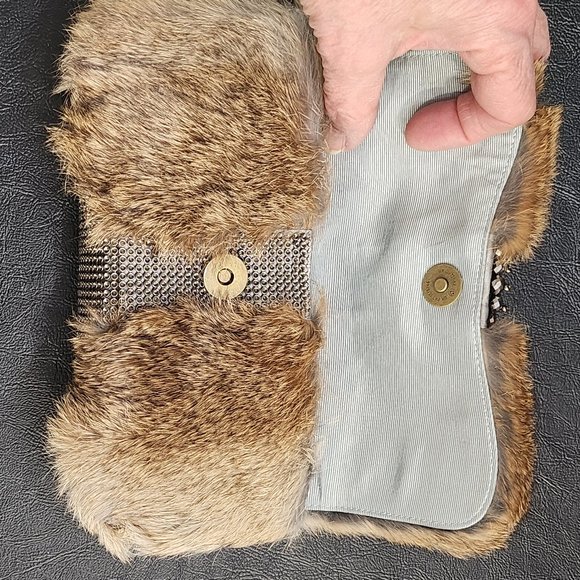 Sondra Roberts Metal Mesh Wristlet With Genuine Rabbit Fur And Stones - Picture 6 of 10
